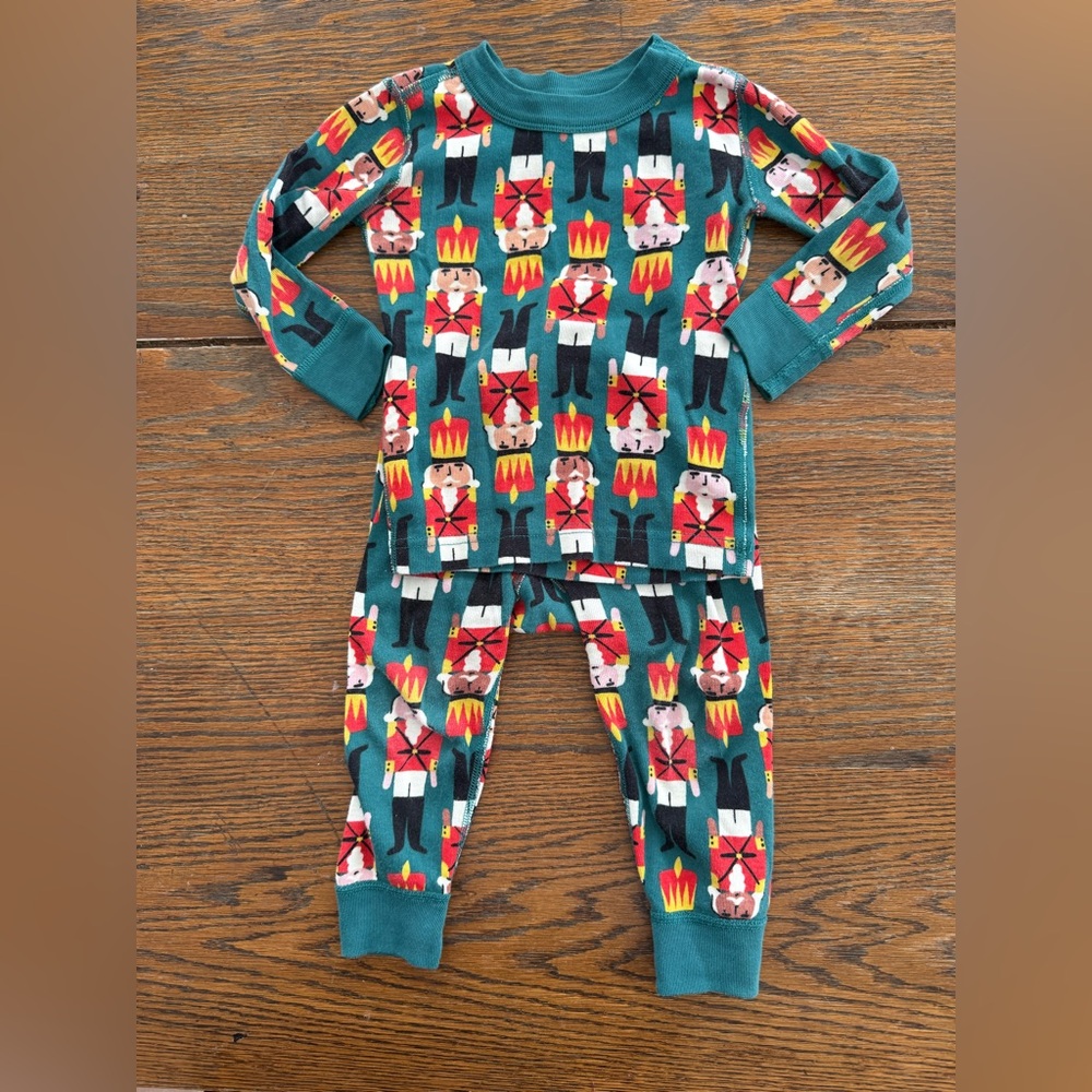Hanna Andersson green Nutcracker Long John Holiday Pajama Set - 2T